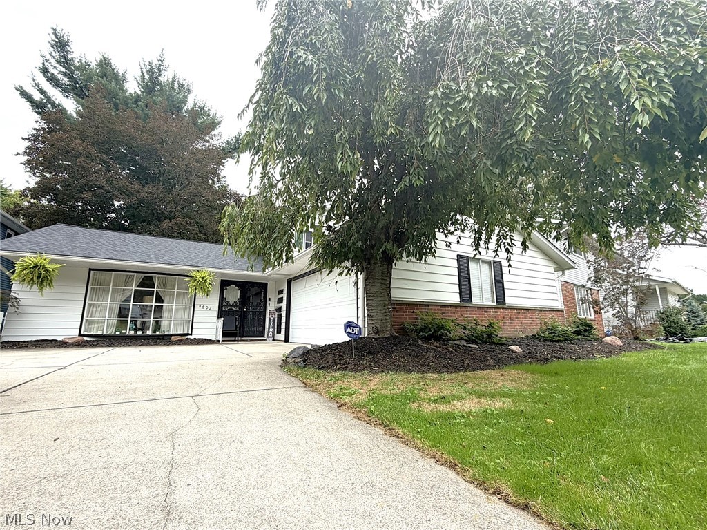 4602 Whitehall Drive South Euclid OH 44121