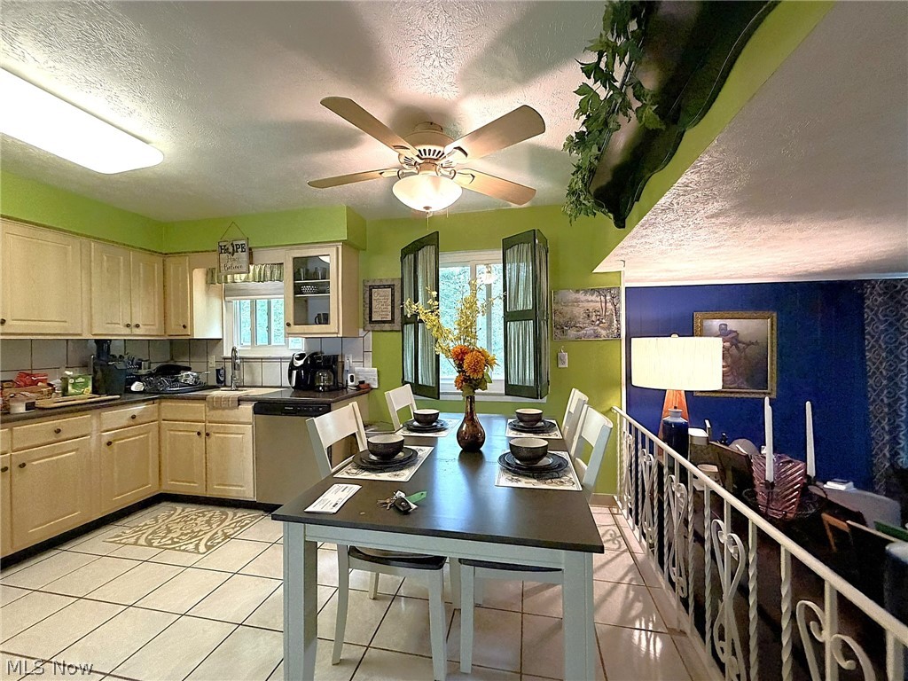 4602 Whitehall Drive South Euclid OH 44121