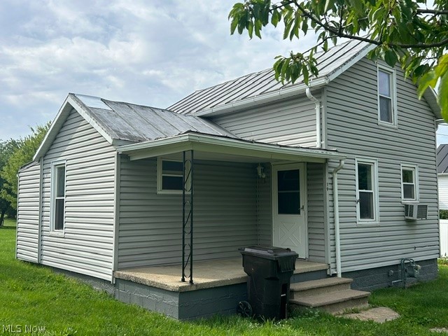 19 N Delaware Street Shiloh OH 44878