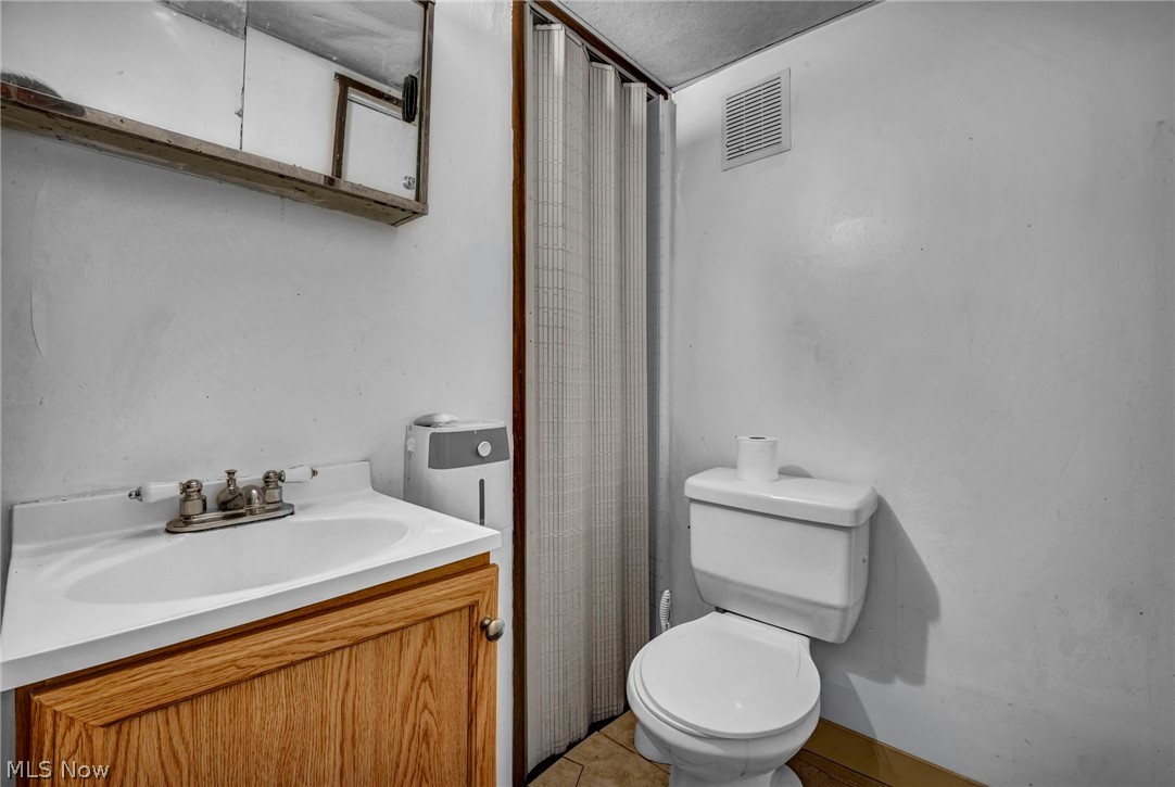 18204 Edinboro Avenue Maple Heights OH 44137