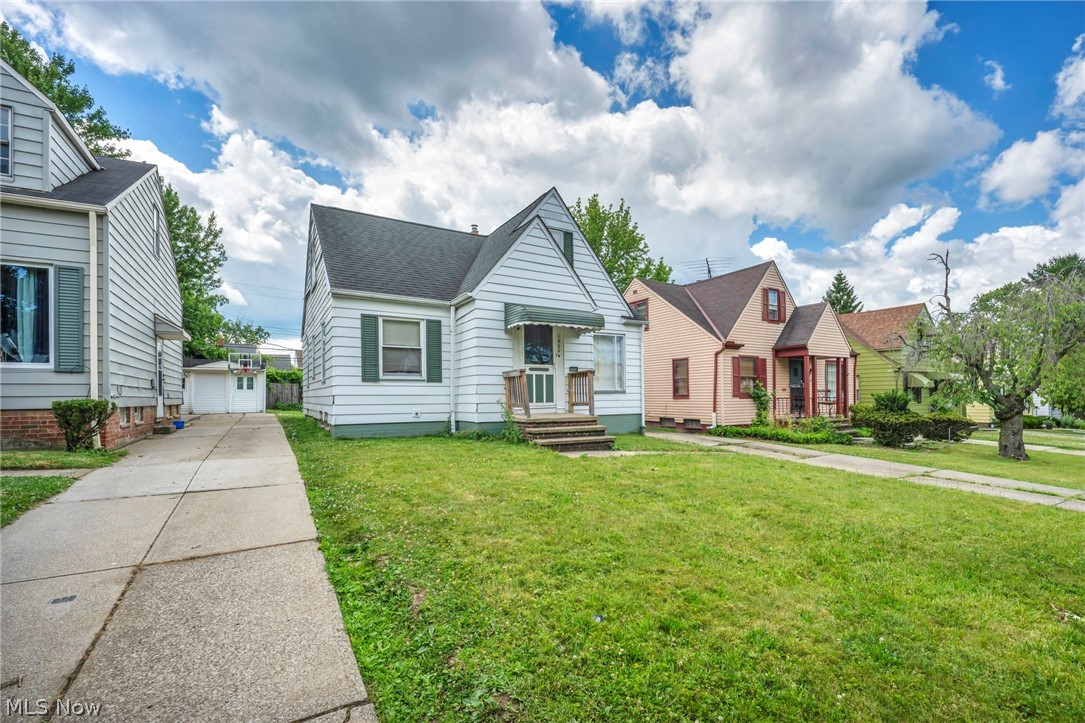18204 Edinboro Avenue Maple Heights OH 44137