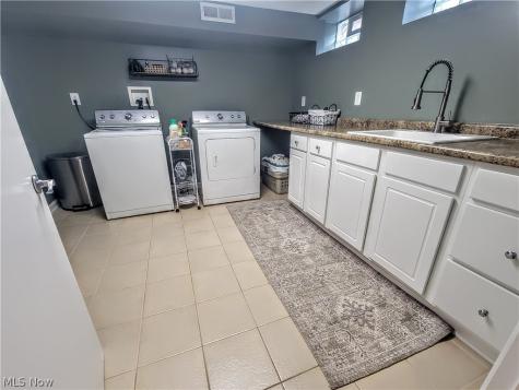 18160 Kalvin Drive Brook Park OH 44142
