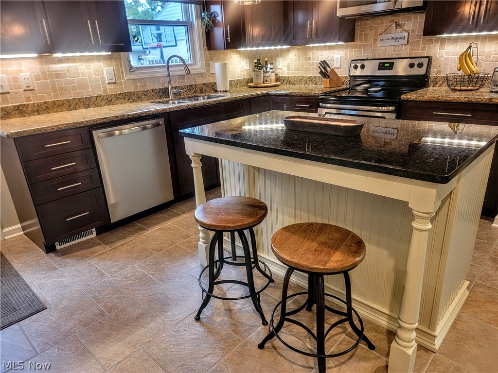 18160 Kalvin Drive Brook Park OH 44142