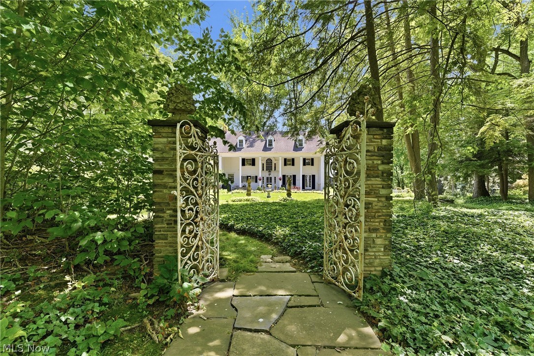 2289 N Park Boulevard Cleveland Heights OH 44106