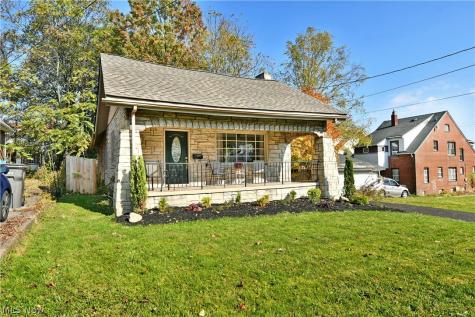 214 W Dennick Avenue Youngstown OH 44504