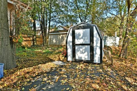 214 W Dennick Avenue Youngstown OH 44504