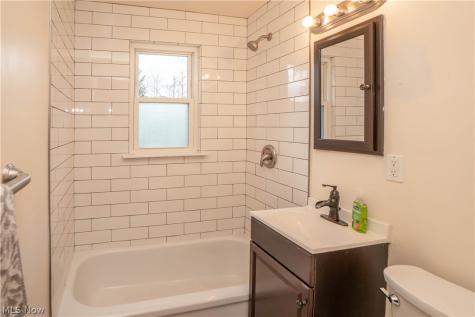 3835 Bernard Avenue NW Canton OH 44709
