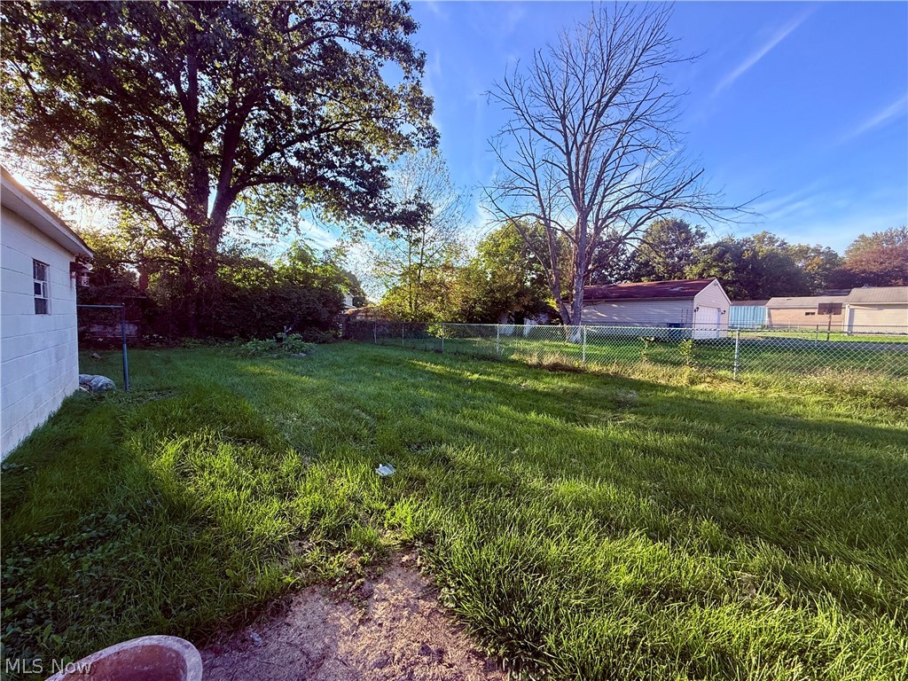 38 Regent Street Campbell OH 44405