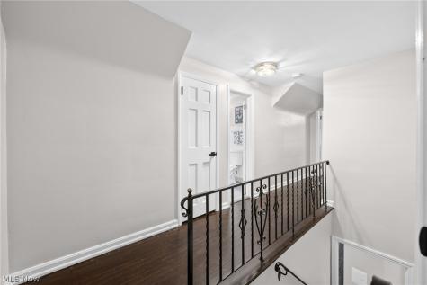2324 Scholl Road University Heights OH 44118