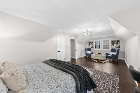 2324 Scholl Road University Heights OH 44118