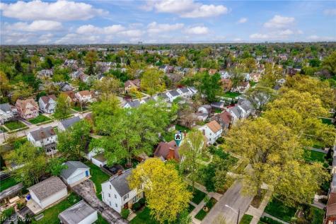 2324 Scholl Road University Heights OH 44118