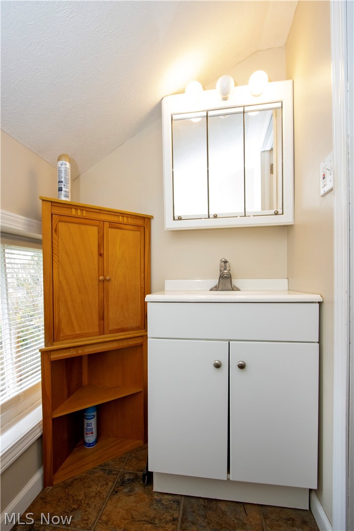 1216 Troy Road Ashland OH 44805