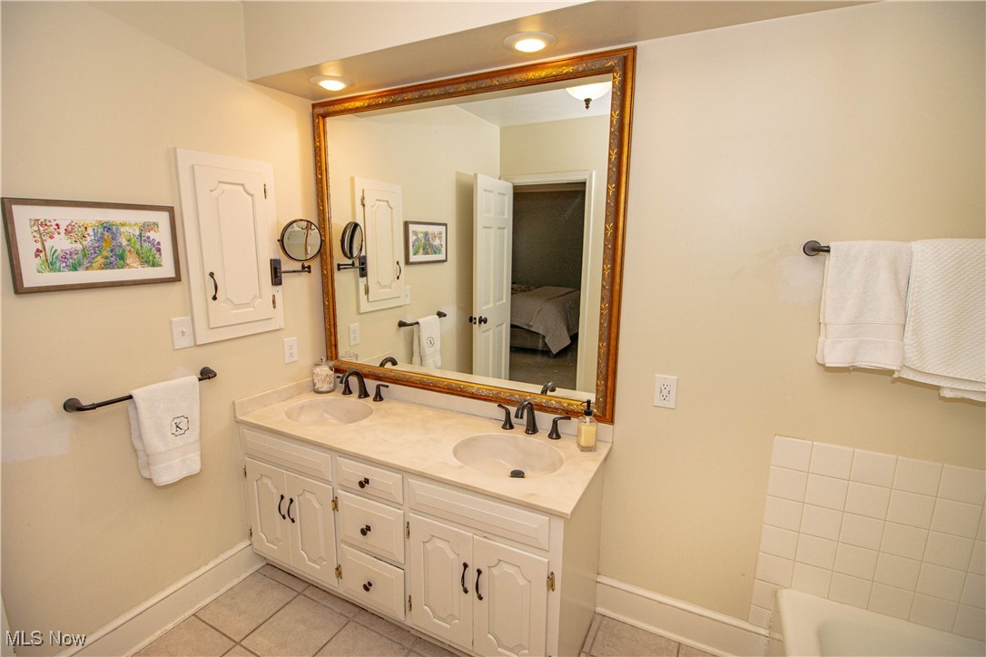 800 Wildwood Court Medina OH 44256