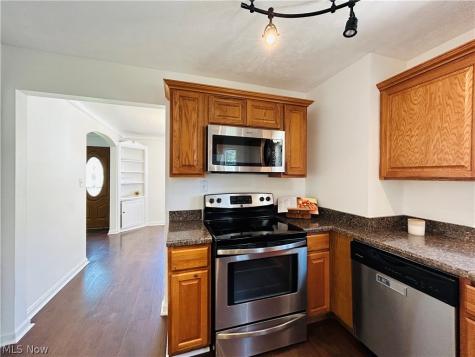 10117 Chesterfield Drive Parma Heights OH 44130