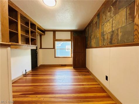 10117 Chesterfield Drive Parma Heights OH 44130