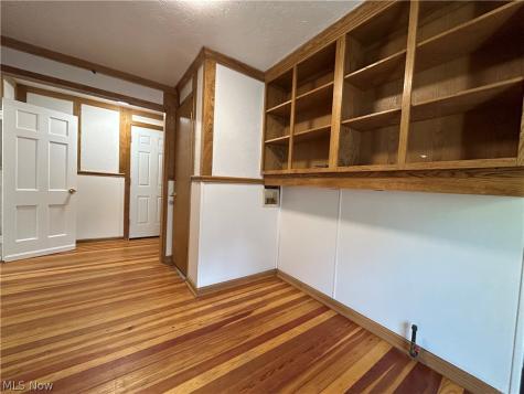 10117 Chesterfield Drive Parma Heights OH 44130