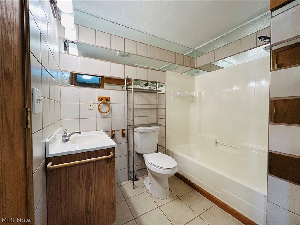 10117 Chesterfield Drive Parma Heights OH 44130