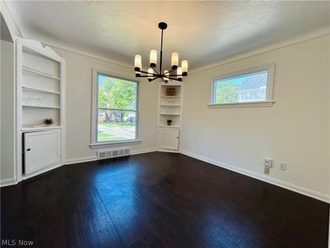 10117 Chesterfield Drive Parma Heights OH 44130