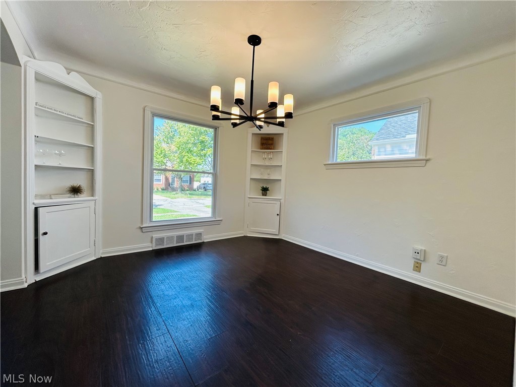 10117 Chesterfield Drive Parma Heights OH 44130