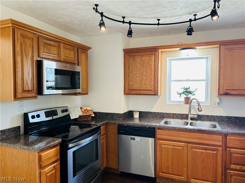 10117 Chesterfield Drive Parma Heights OH 44130