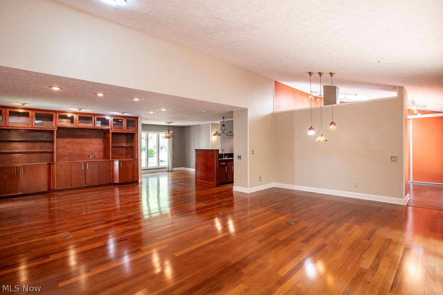 10648 Oak Branch Trail Strongsville OH 44149