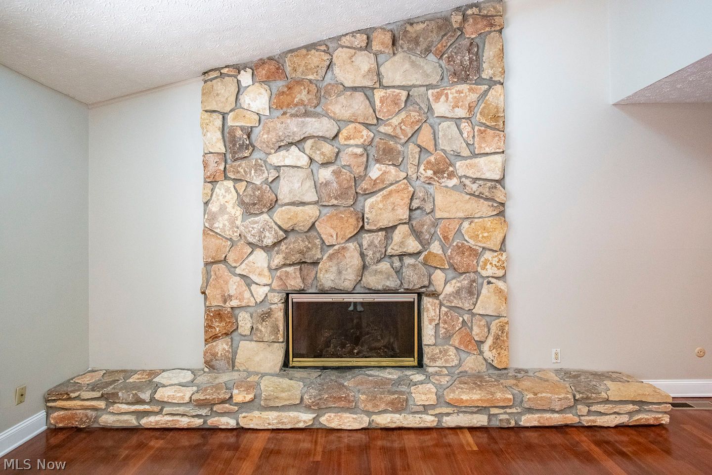 10648 Oak Branch Trail Strongsville OH 44149