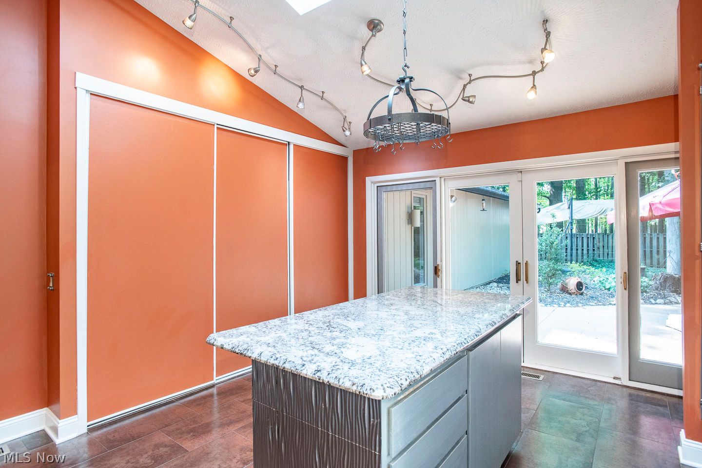 10648 Oak Branch Trail Strongsville OH 44149
