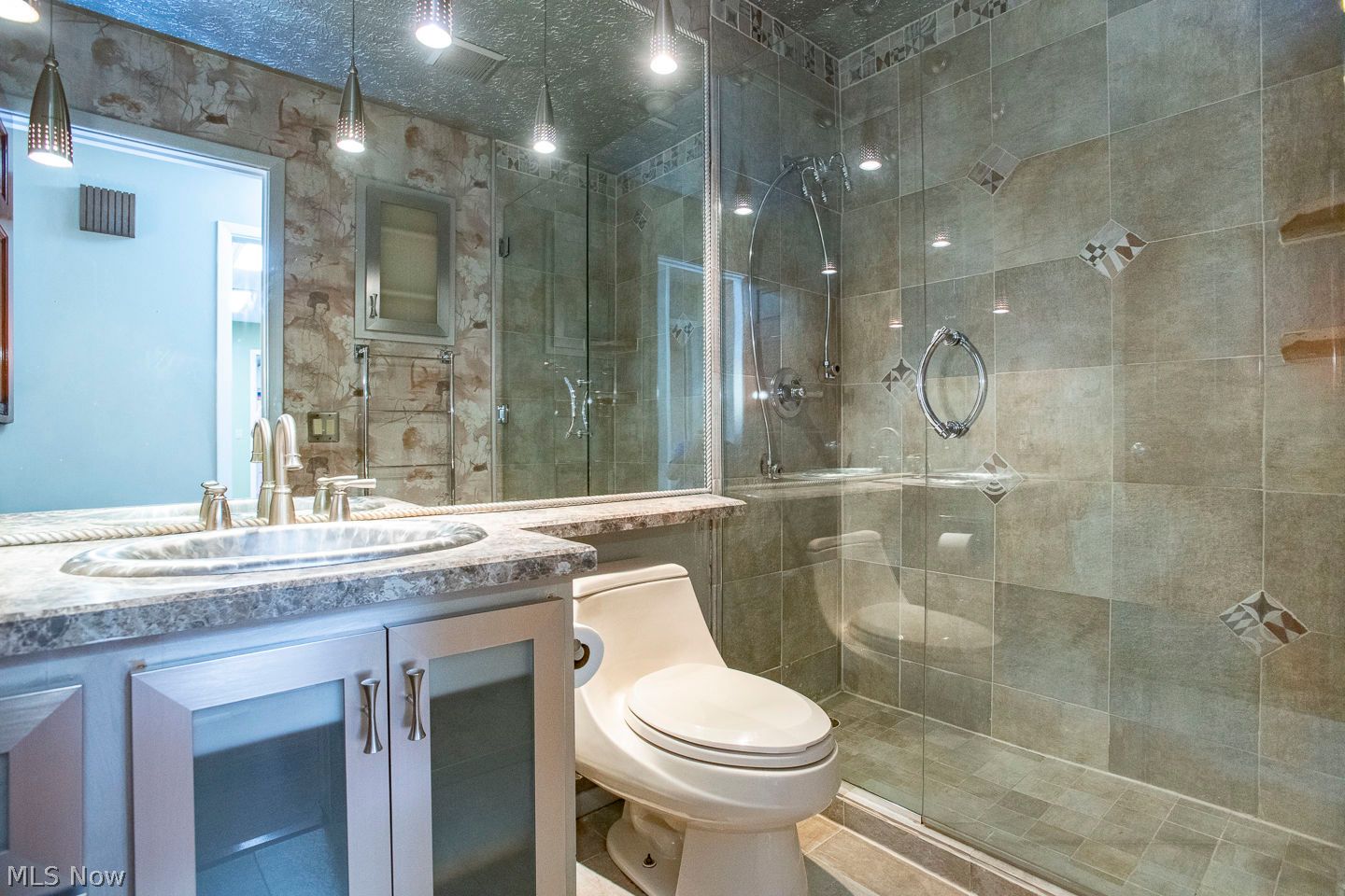 10648 Oak Branch Trail Strongsville OH 44149