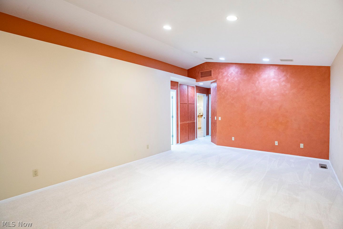 10648 Oak Branch Trail Strongsville OH 44149
