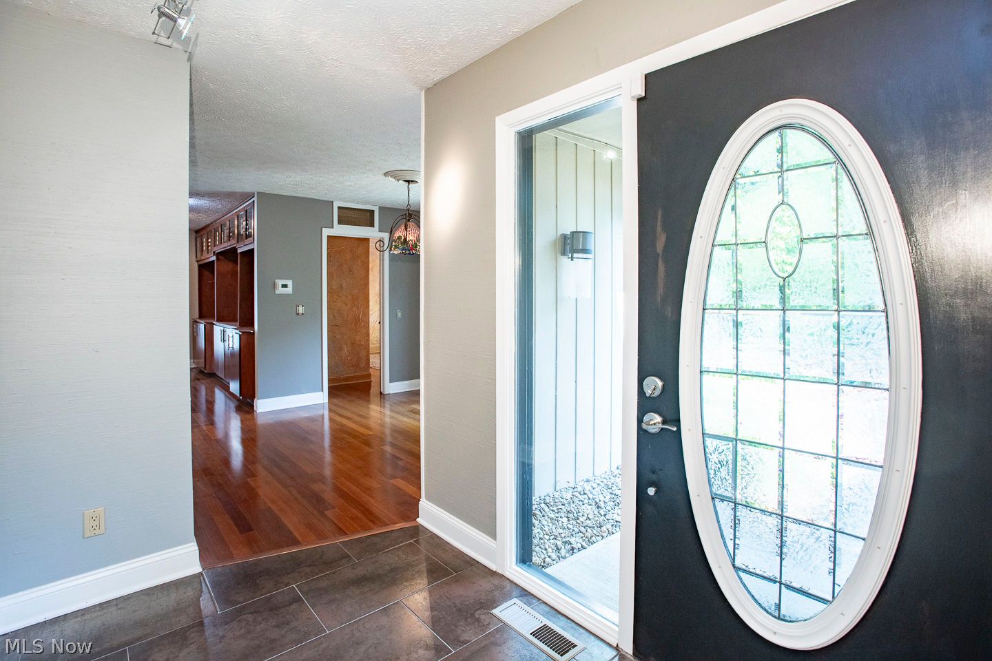10648 Oak Branch Trail Strongsville OH 44149
