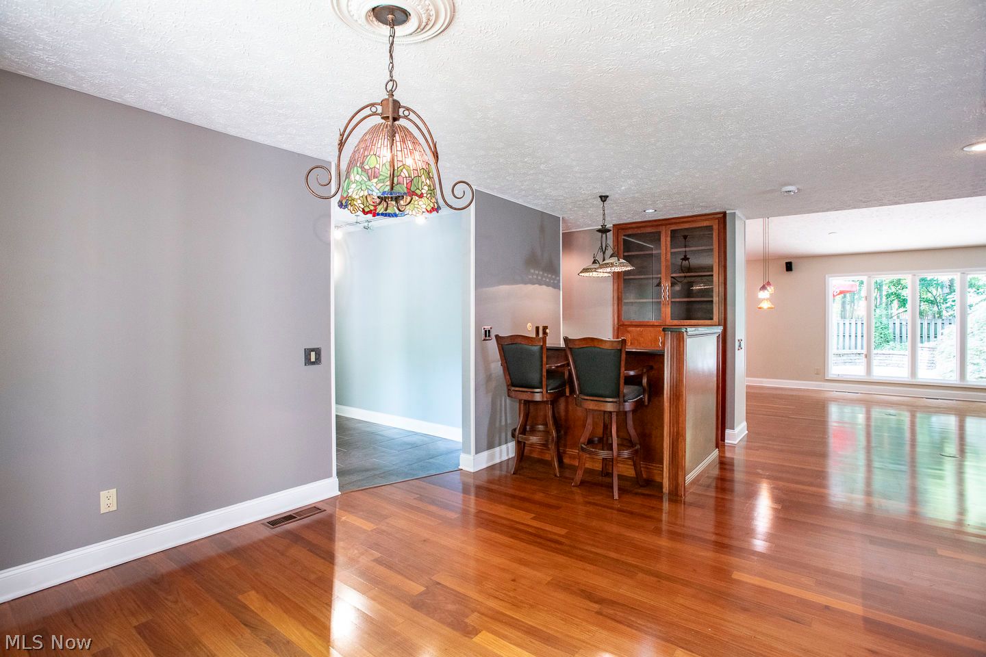 10648 Oak Branch Trail Strongsville OH 44149