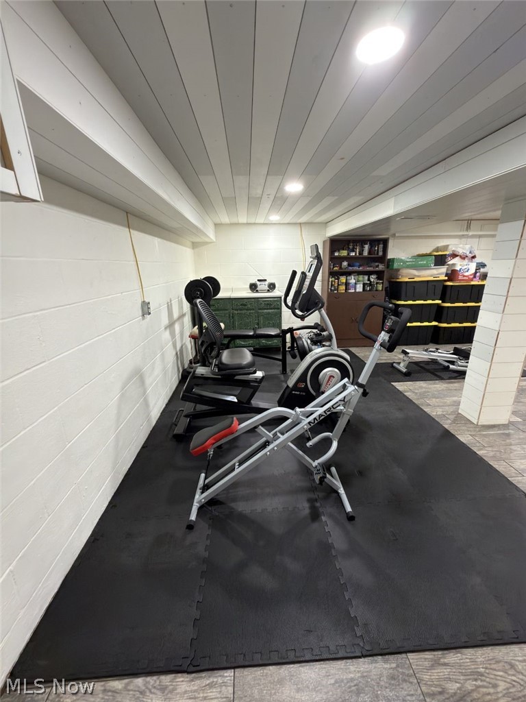 39942 Poland Road Flushing OH 43977
