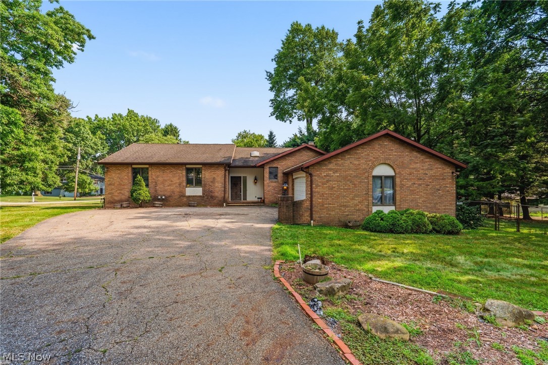 3602 Heatherwood Circle NW North Canton OH 44720