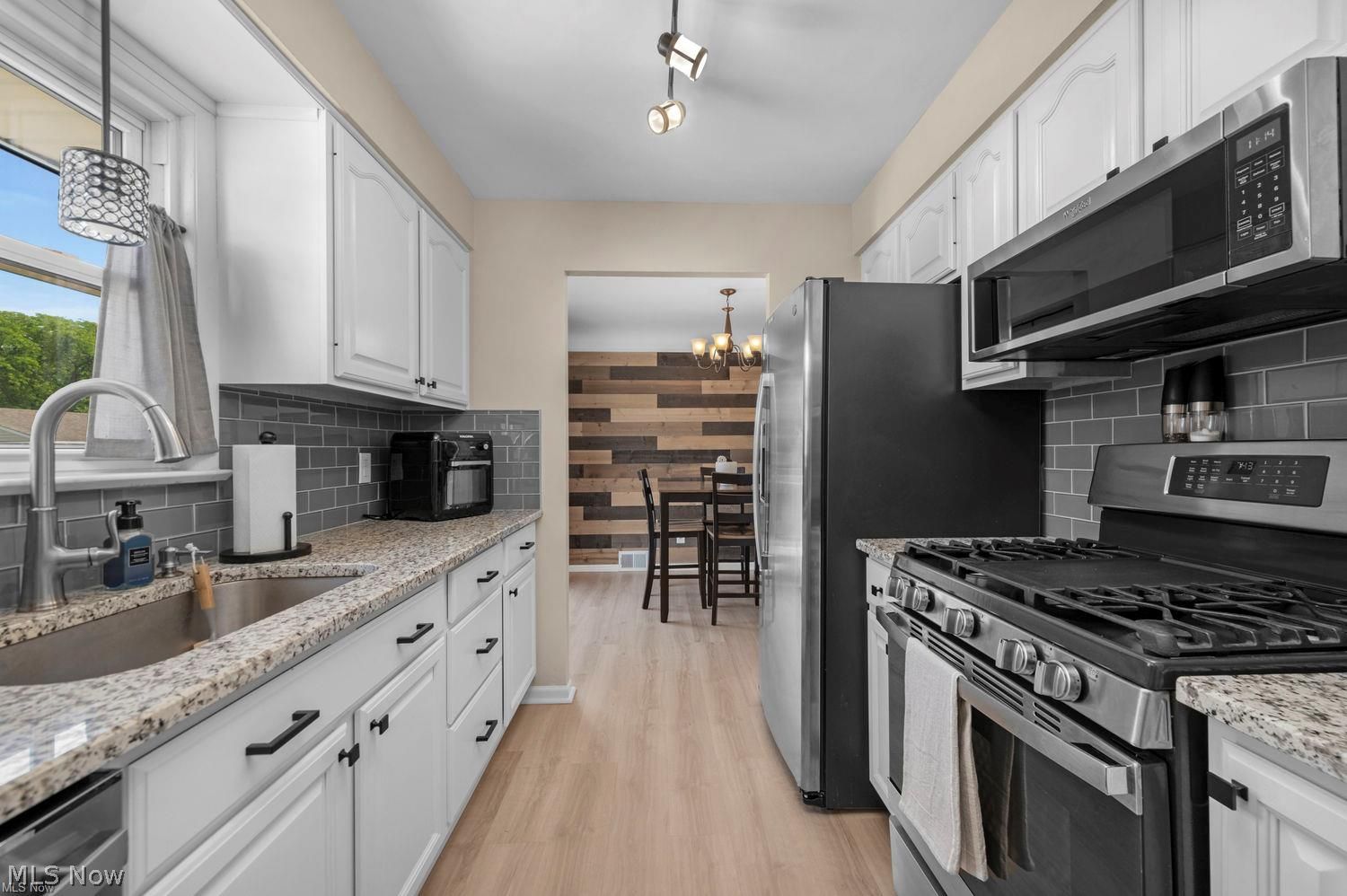 24196 Rosita Lane North Olmsted OH 44070