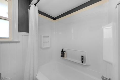 24196 Rosita Lane North Olmsted OH 44070