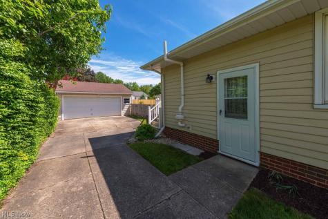 24196 Rosita Lane North Olmsted OH 44070