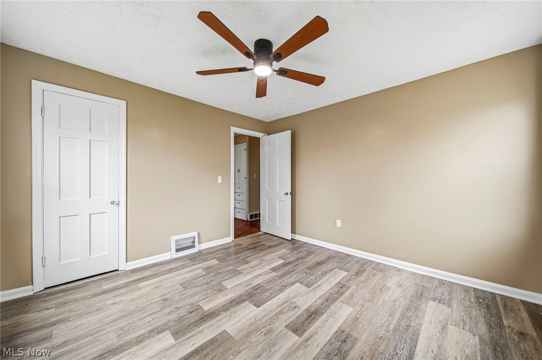 729 W Main Street Geneva OH 44041