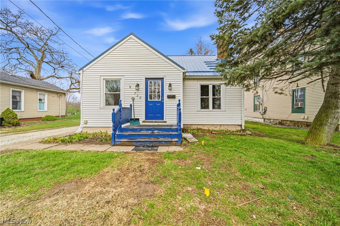 729 W Main Street Geneva OH 44041