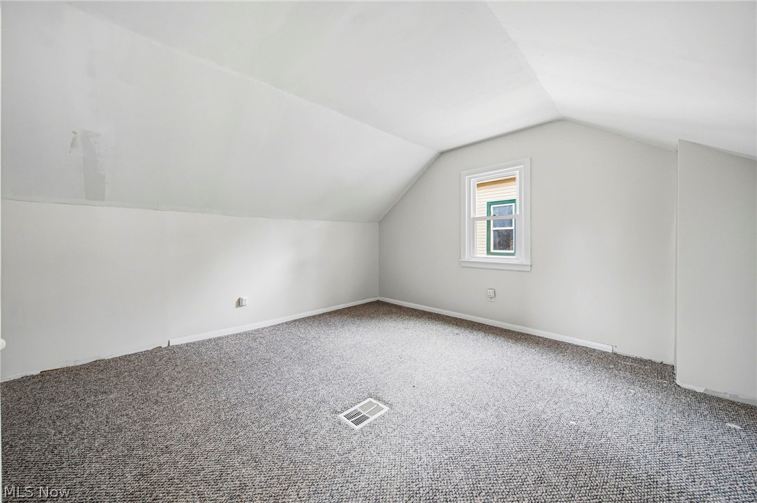 729 W Main Street Geneva OH 44041