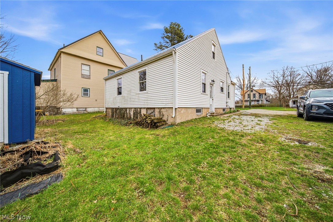 729 W Main Street Geneva OH 44041