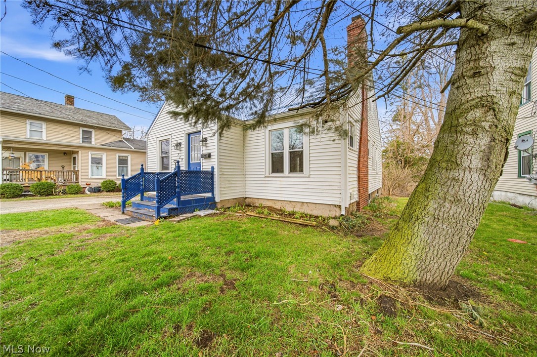 729 W Main Street Geneva OH 44041