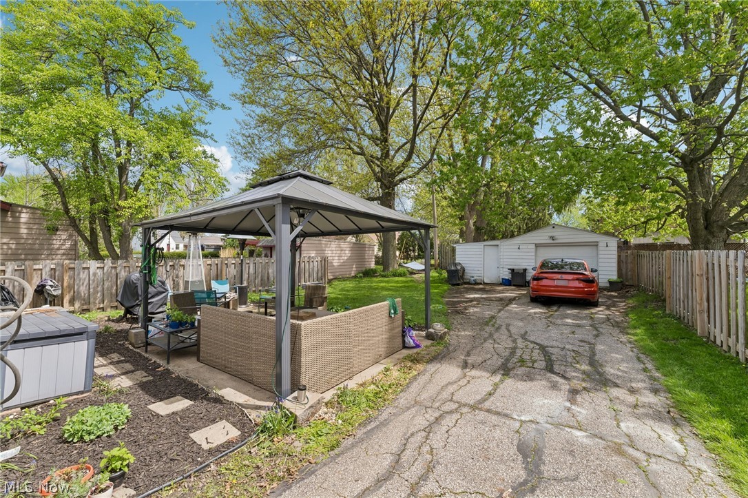 2837 Northview Road Rocky River OH 44116