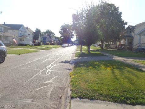 3107 Russell Avenue Parma OH 44134