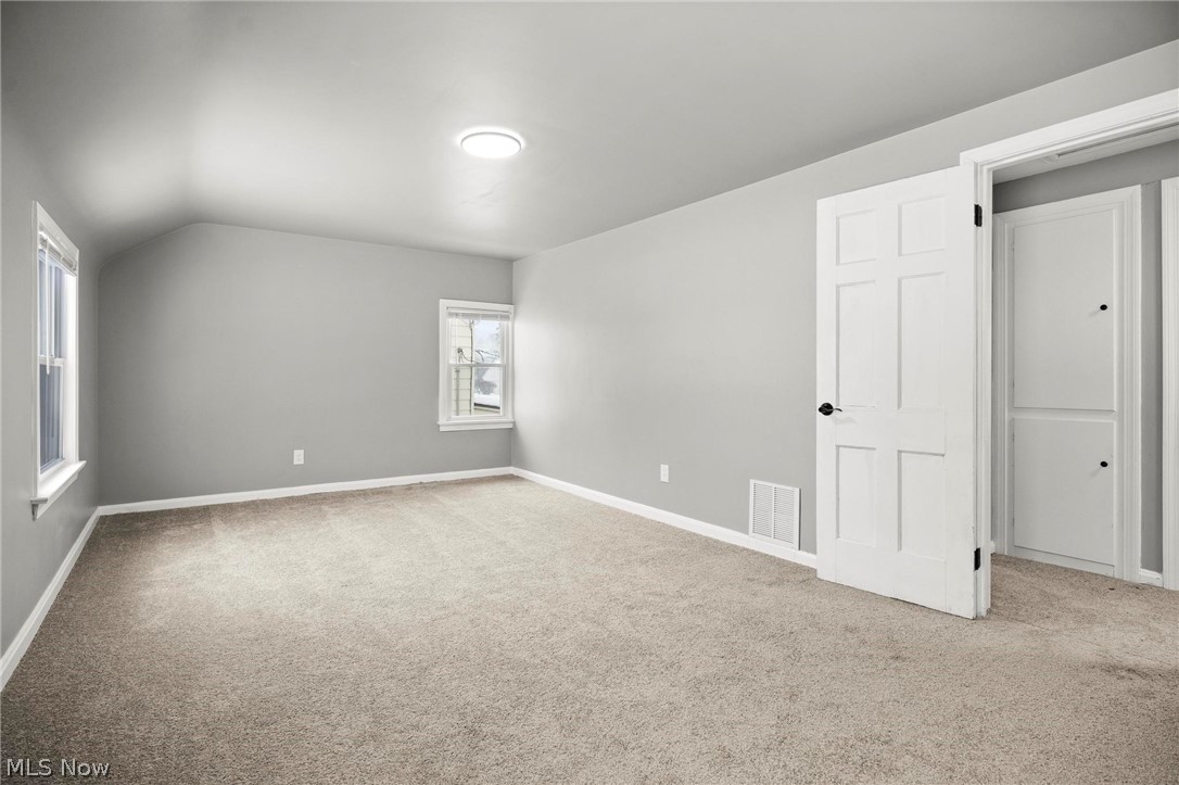 20214 Lanbury Avenue Warrensville Heights OH 44122