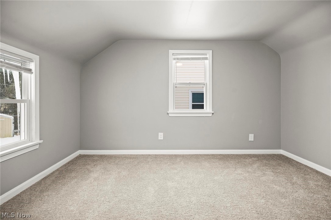 20214 Lanbury Avenue Warrensville Heights OH 44122