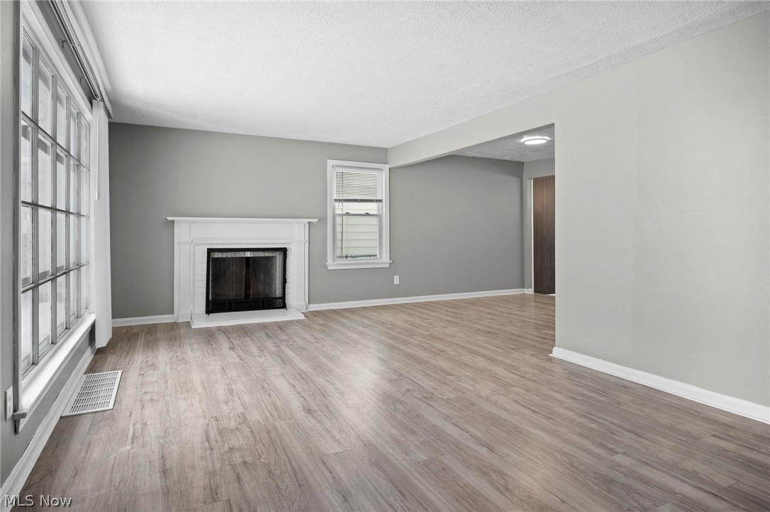20214 Lanbury Avenue Warrensville Heights OH 44122