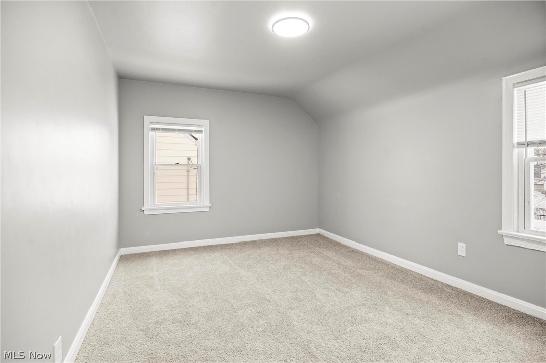 20214 Lanbury Avenue Warrensville Heights OH 44122