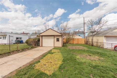 8800 Behrwald Avenue Brooklyn OH 44144