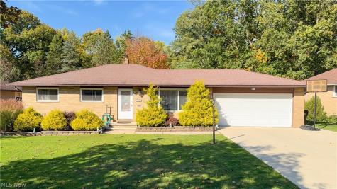 6100 Sandy Hook Drive Parma OH 44134