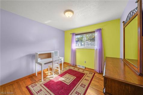6100 Sandy Hook Drive Parma OH 44134